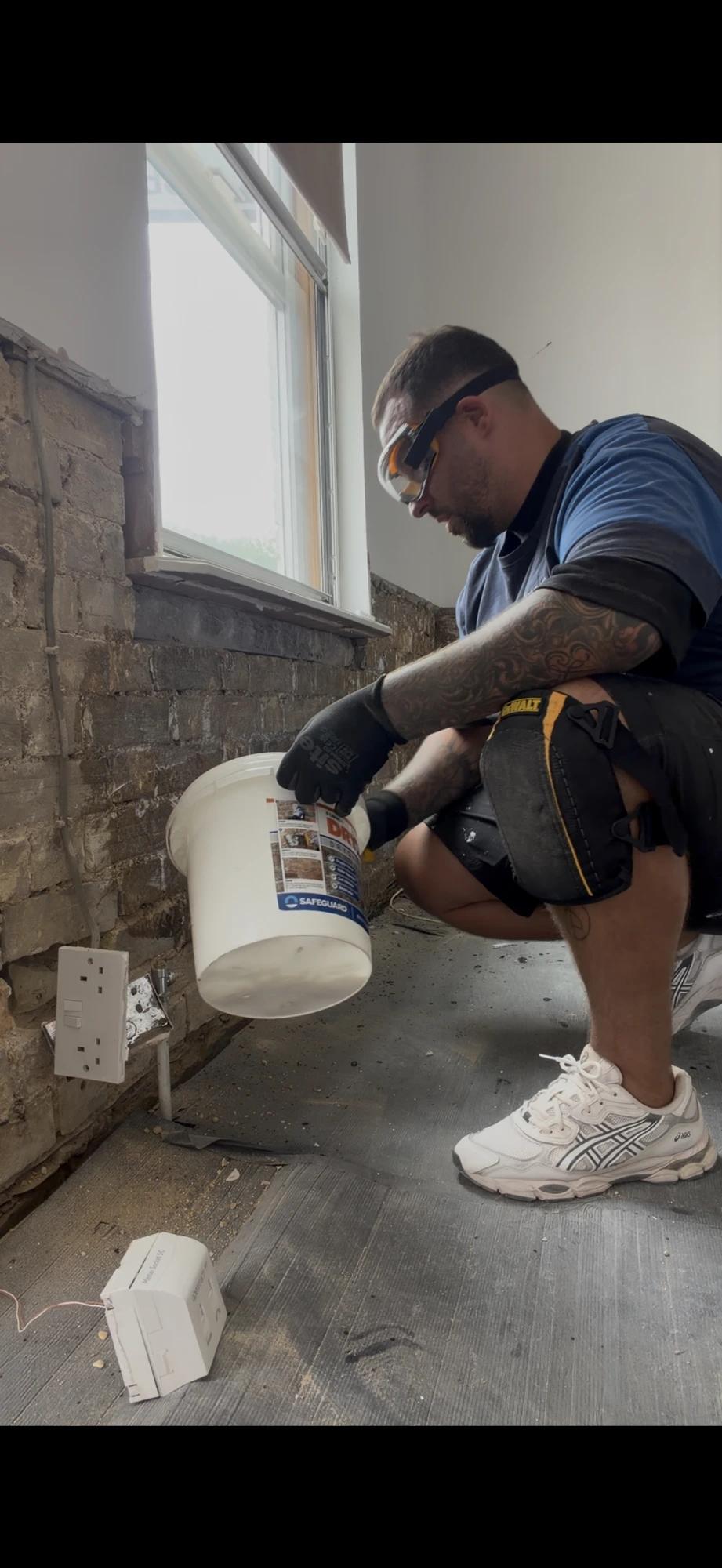 Damp proofing in Wootton